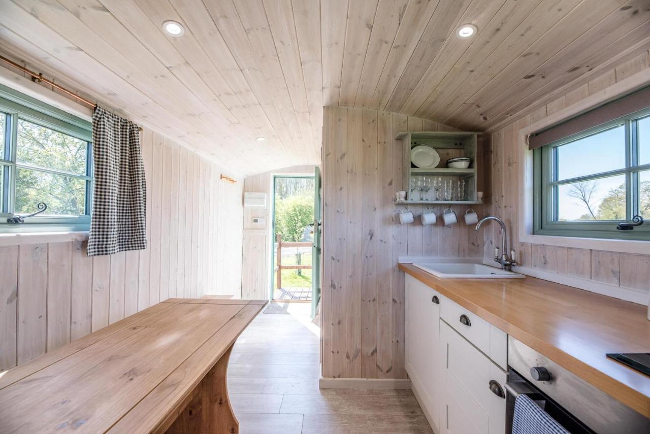 Honeysuckle Farm Holidays By Stay In Suffolk, Monk Soham Woodbridge Exterior foto